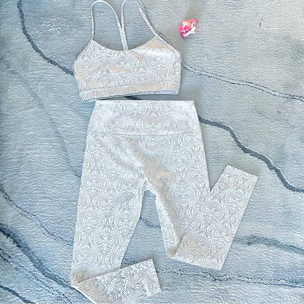 💕Pretty Glyder Sports Bra/Leggings Set SZ L